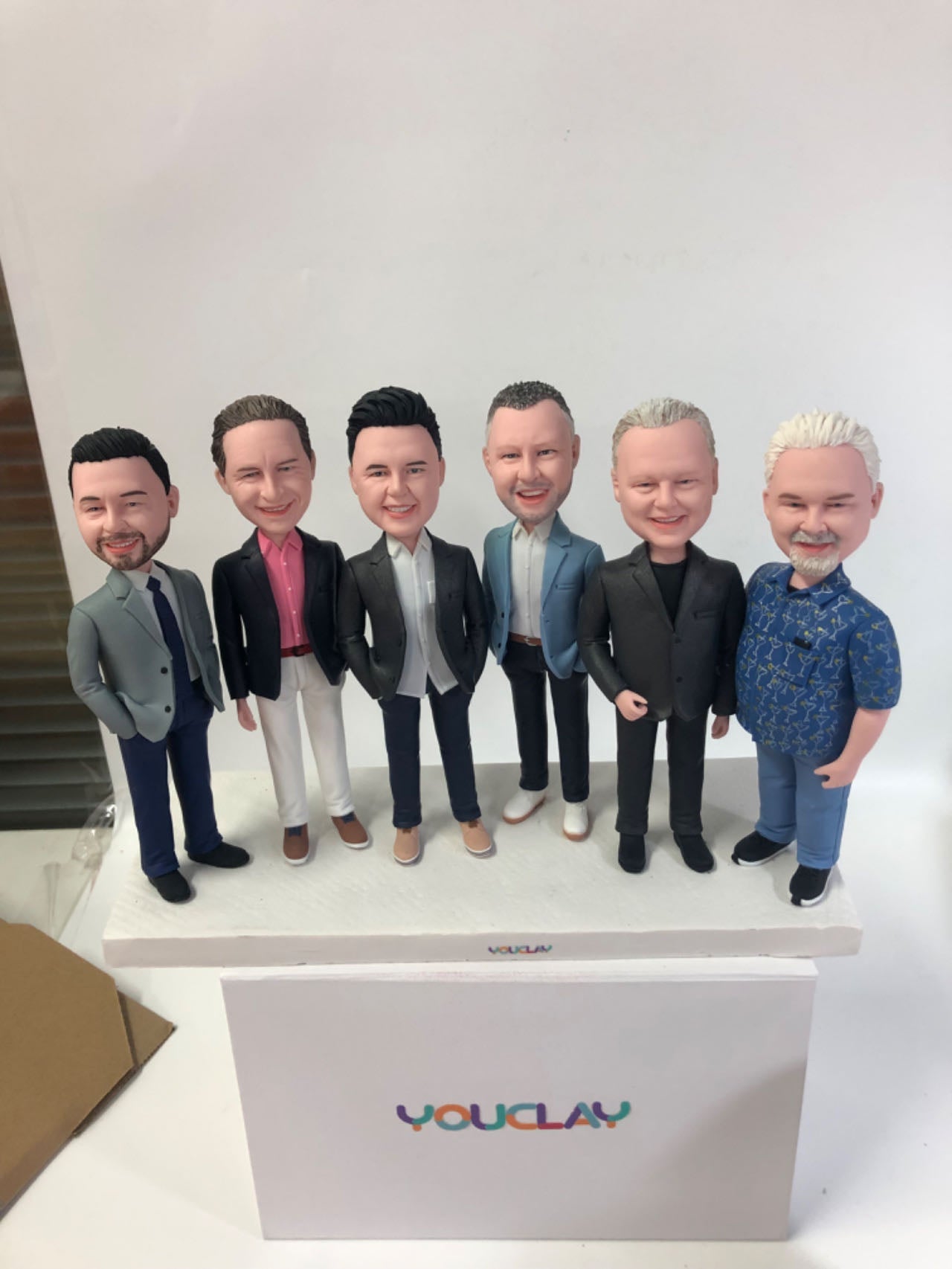 Fully Customizable Six Bobbleheads(person or pet)