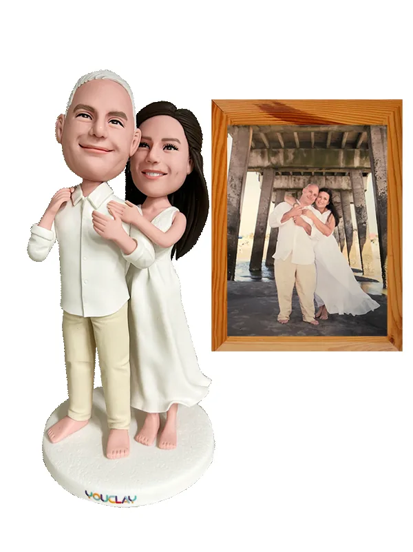 Couple bobbleheads hand-sculpted in polymer clay from a customer photo, YOUCLAY example 4